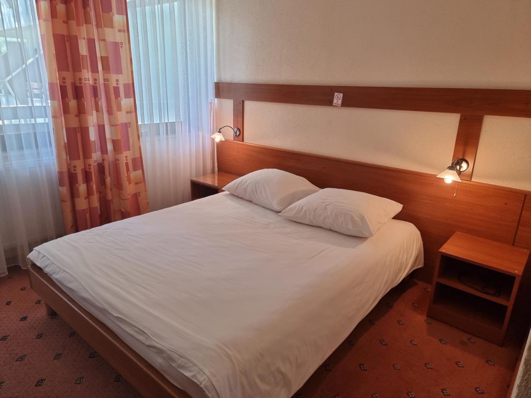 Hotel Ada Бихач Экстерьер фото