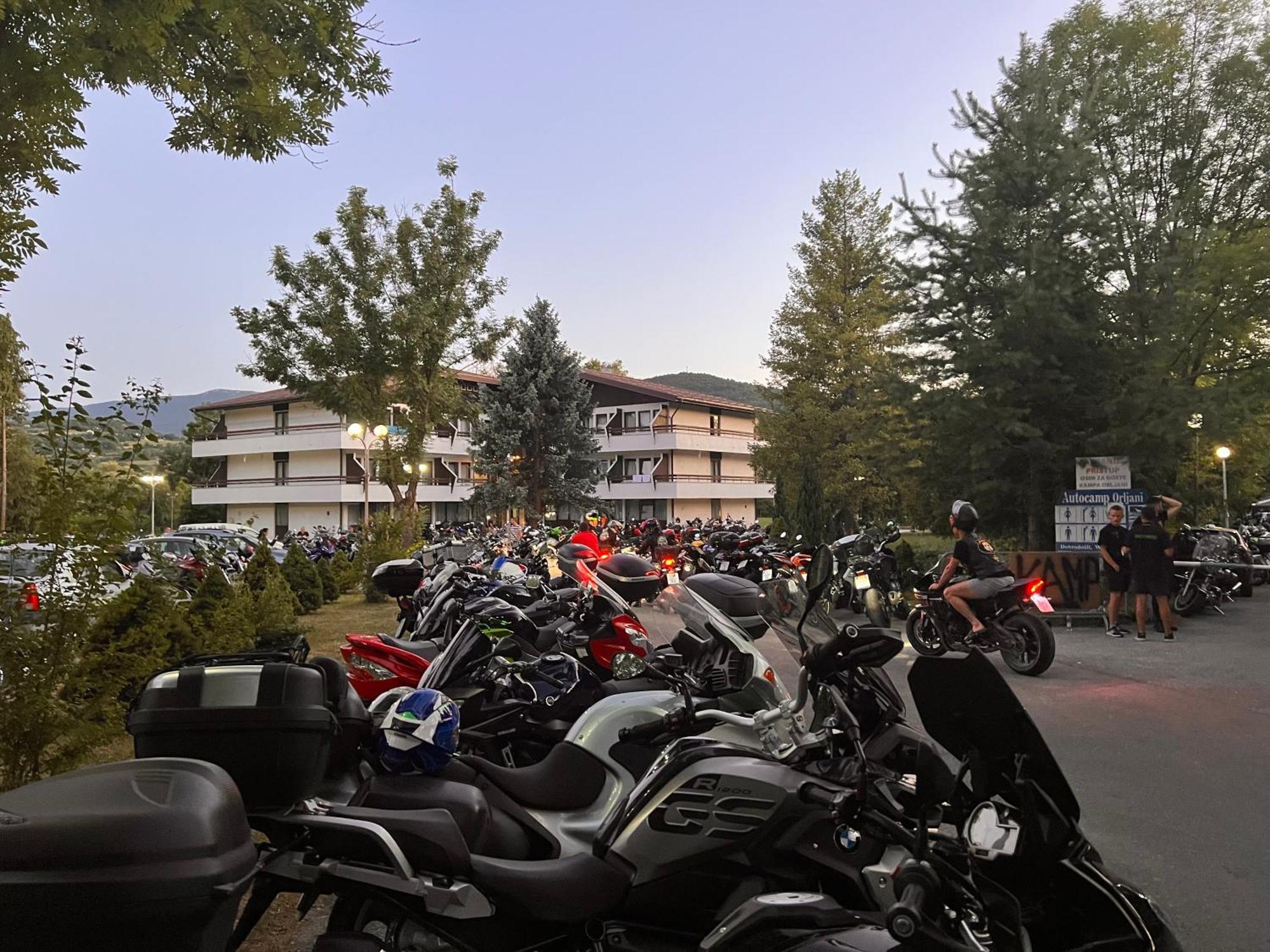 Hotel Ada Бихач Экстерьер фото
