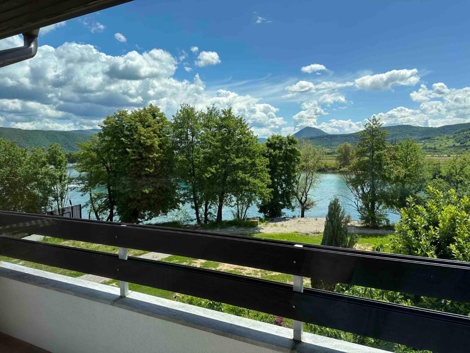 Hotel Ada Бихач Экстерьер фото
