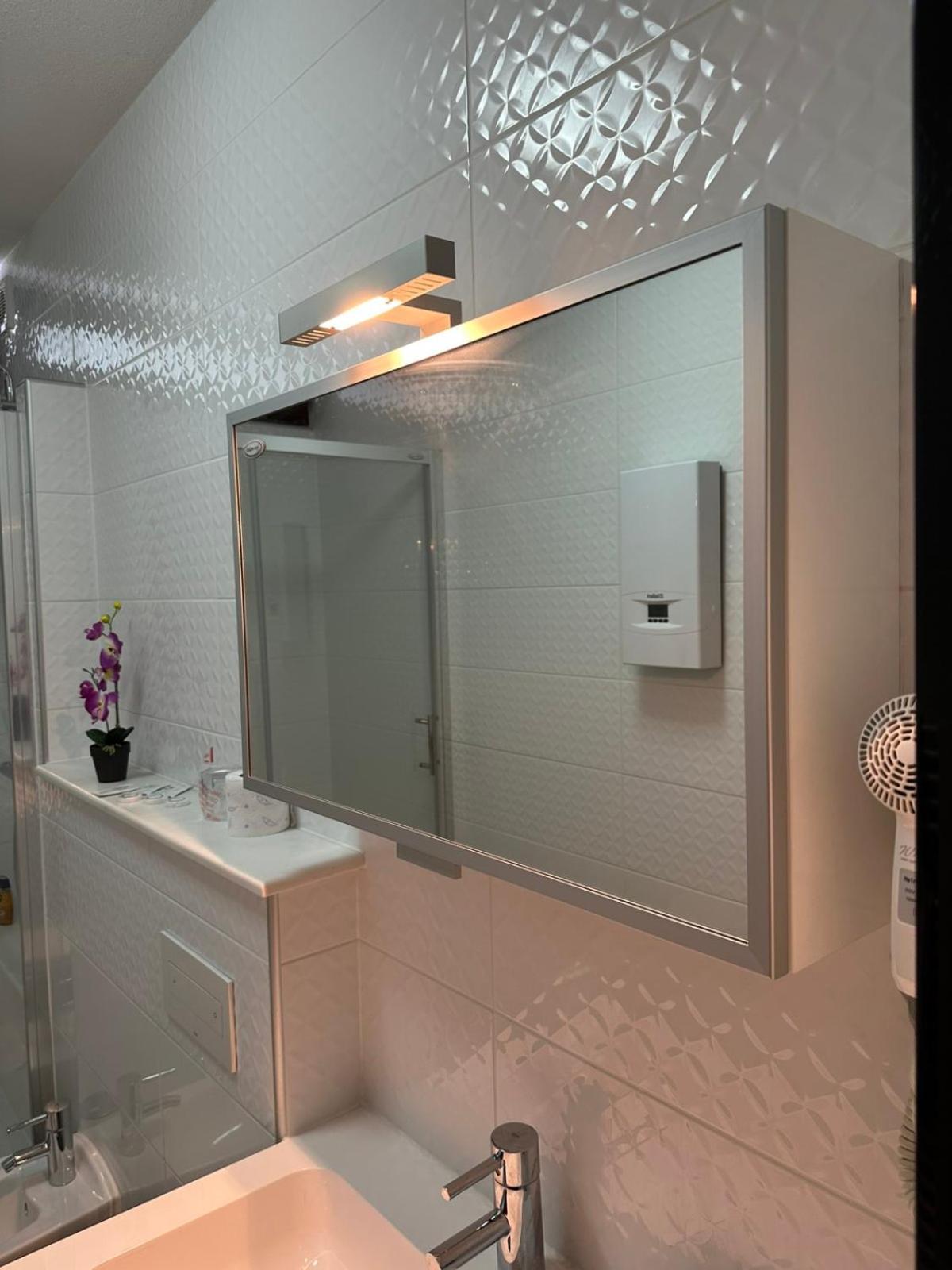 Hotel Ada Бихач Экстерьер фото